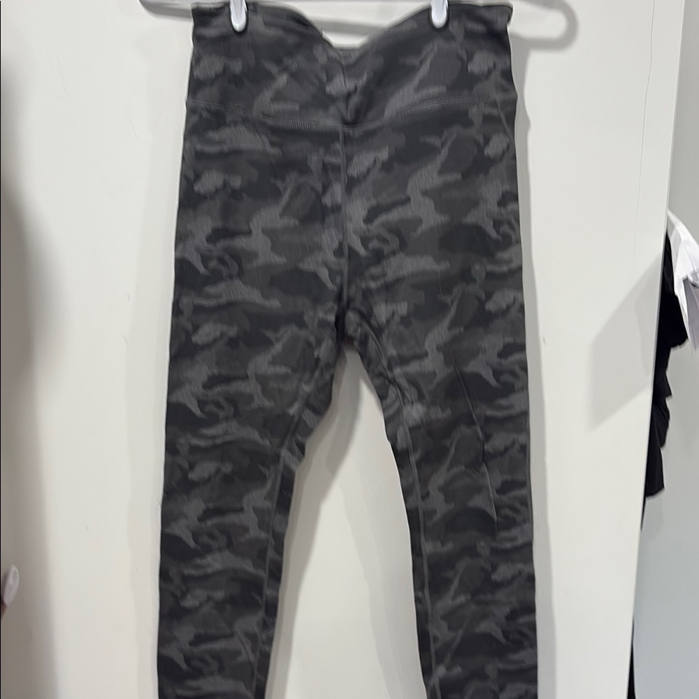 Vuori Camo Leggings